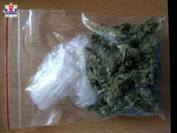 marihuana znajdująca się w worku foliowym z zapięciem strunowym