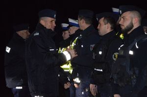 policjanci podczas spotkania